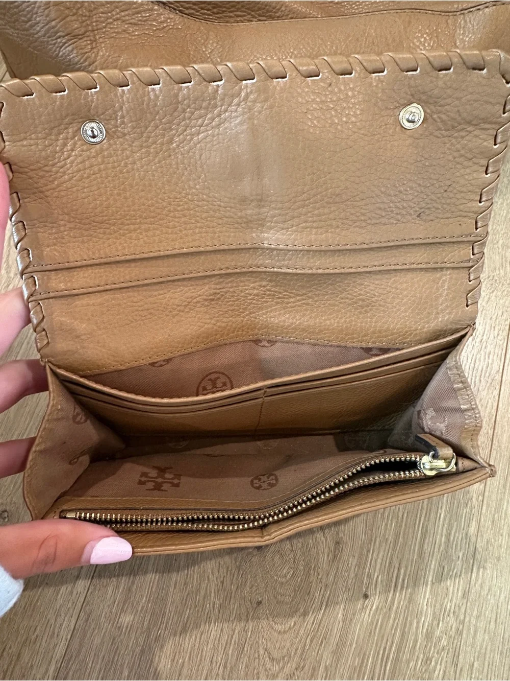 Tory Burch Tan Leather Chain Tote and wallet